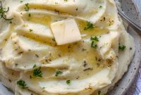 Aromatic Rosemary Garlic Mash