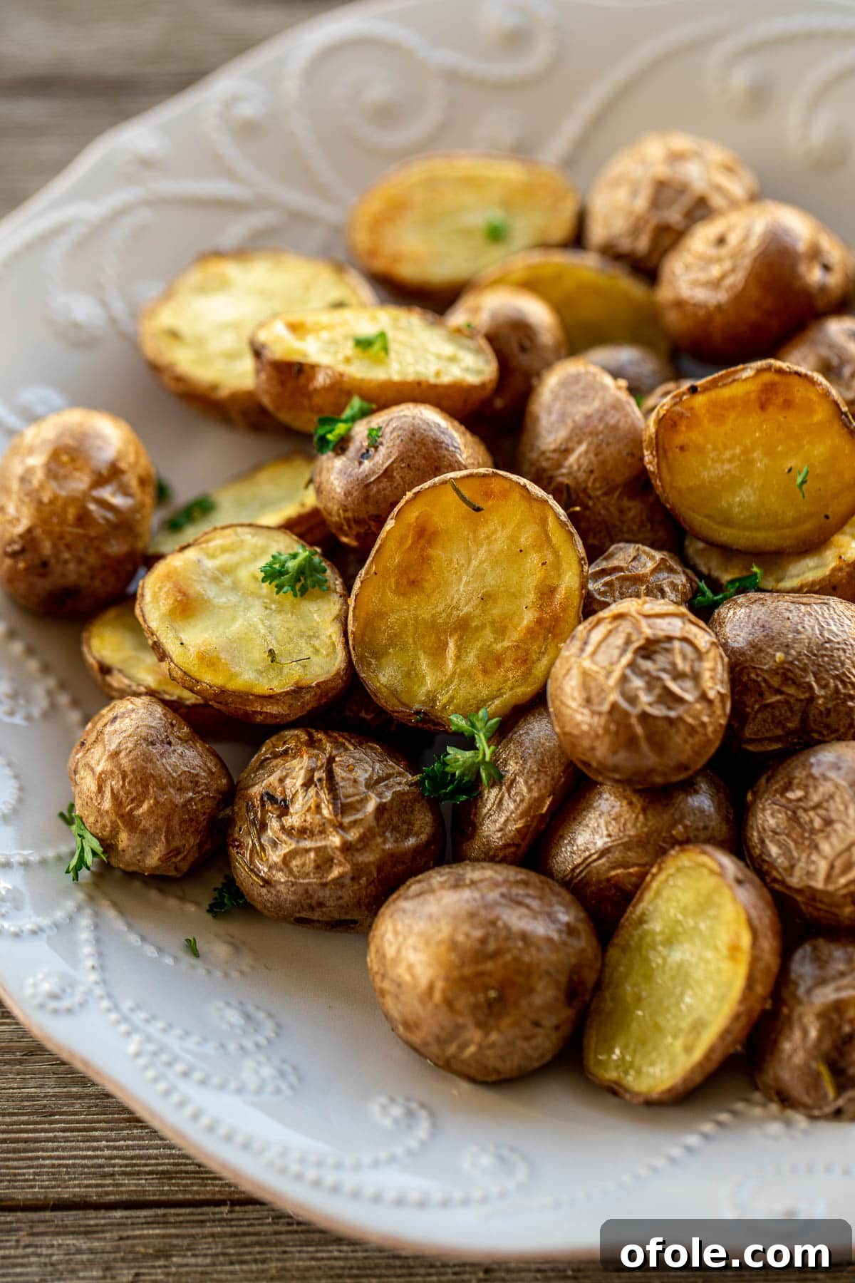 Golden Crispy Baby Potatoes 3 Close up of roasted potatoes
