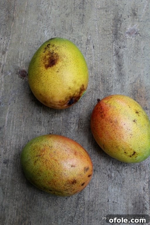Close-up of fresh, ripe mangoes