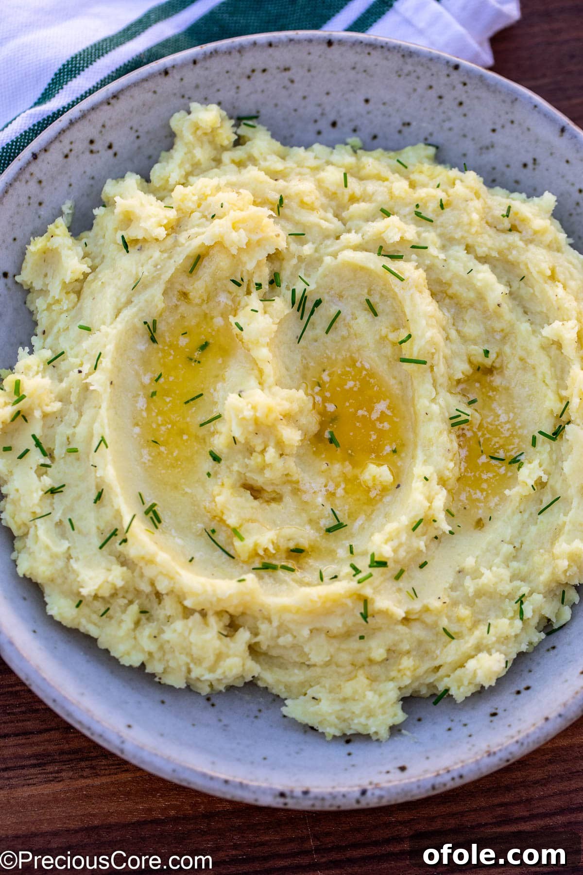 Velvety White Sweet Potato Puree 2 Bowl of mashed white sweet potatoes.
