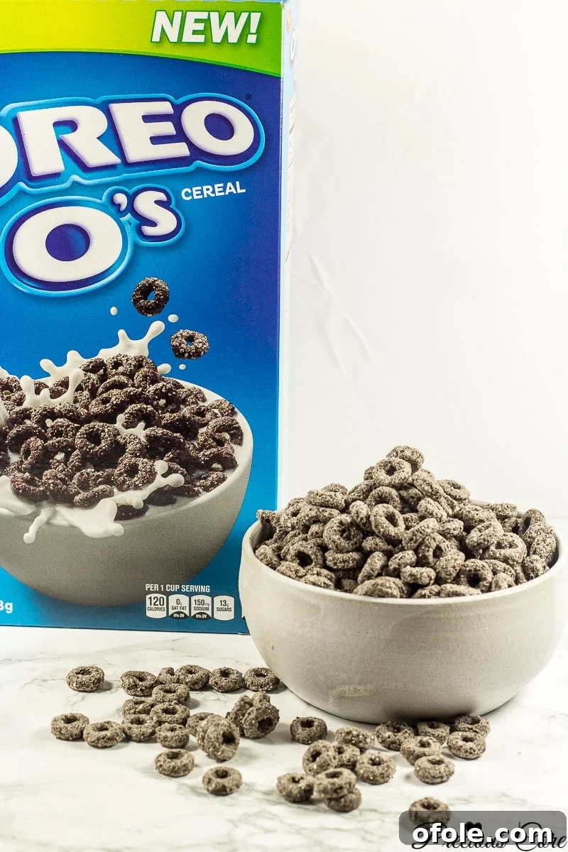 Fast & Fresh Berry Parfait for Busy Mornings 2 Oreo O's Breakfast Cereal Box, highlighting its return to shelves.