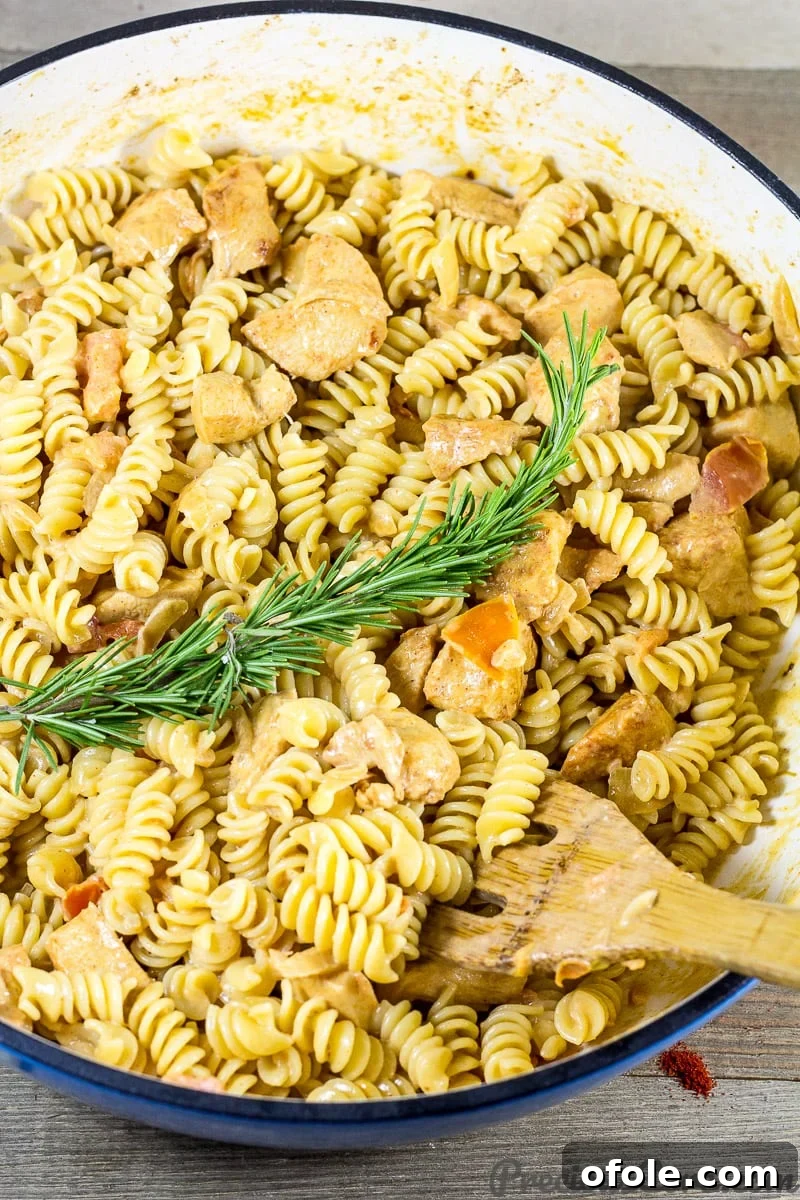 Easy Creamy One-Pot Chicken Macaroni 2 One Pot Chicken Pasta - A quick and easy dinner solution